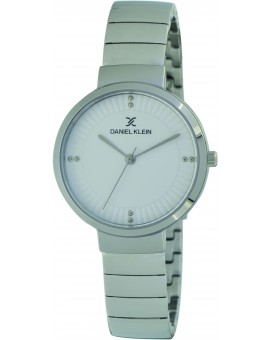 Montre femme Daniel Klein avec un magnifique bracelet diamètre 3,2 cm, garantie 2 ans.