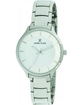 Montre femme Daniel Klein avec un magnifique bracelet diamètre 3 cm, garantie 2 ans.