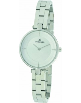 Montre femme Daniel Klein avec un magnifique bracelet diamètre 3 cm, garantie 2 ans.